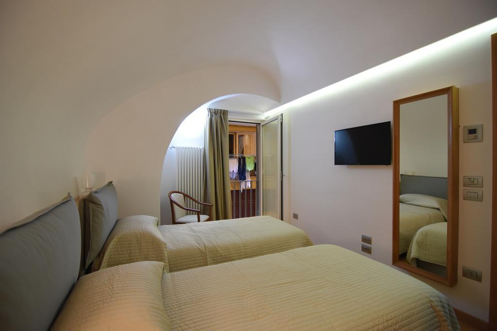 La Strada Parlata Hotel Napoli Ngoại thất bức ảnh