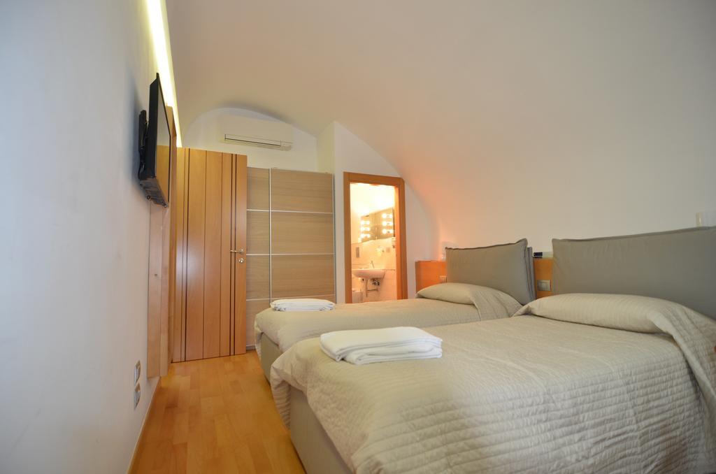 La Strada Parlata Hotel Napoli Ngoại thất bức ảnh